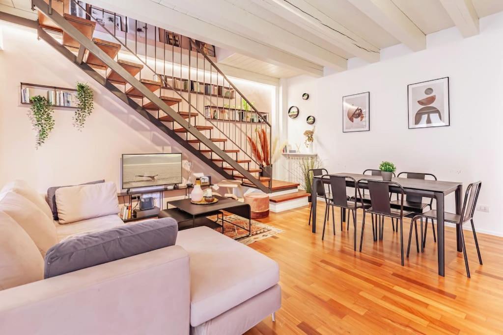 Elegante Loft Su 2 Piani A 5 Minuti Da San Siro Apartment Milan Bagian luar foto