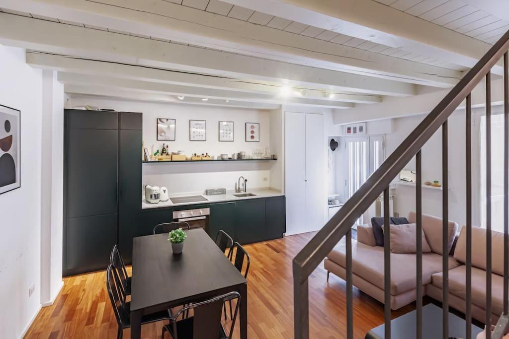 Elegante Loft Su 2 Piani A 5 Minuti Da San Siro Apartment Milan Bagian luar foto